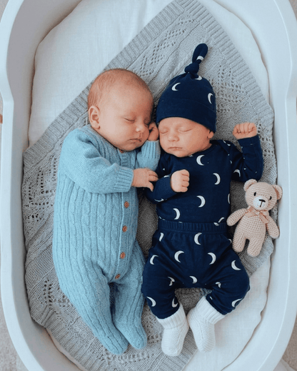 SET REGALO | Mameluco tejido + Conjunto 3 piezas celeste - Memmi